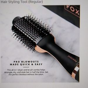 Blow Dryer Blowout Brush Hair Styling Tool Volumizing Boar/Nylon Bristle NWT.